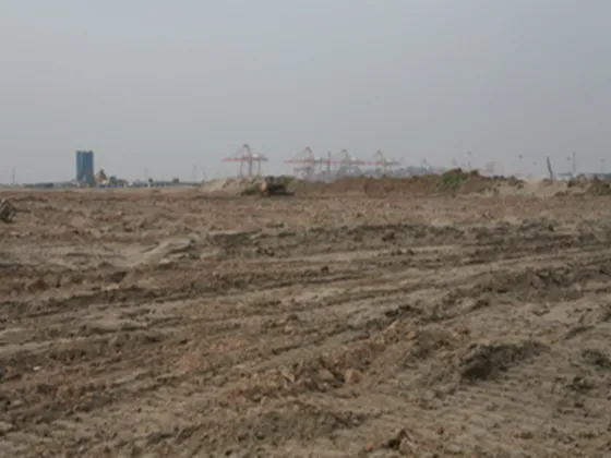 宅基地是松軟的地基怎么辦阿。